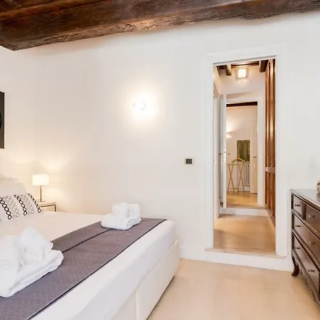 As Feel - Trevi Luxury Apartment *